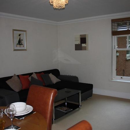 Canterbury Elms Court Apartment ห้อง รูปภาพ
