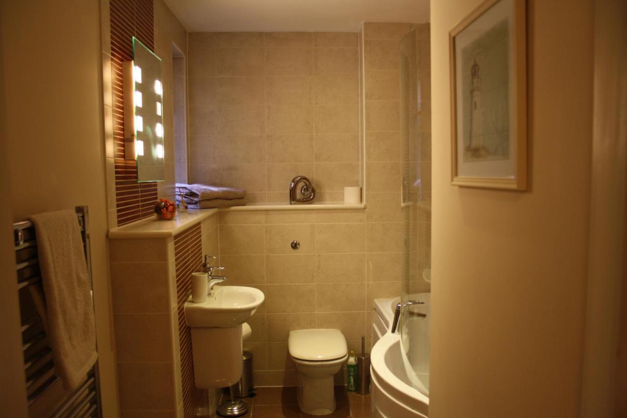 Canterbury Elms Court Apartment ห้อง รูปภาพ