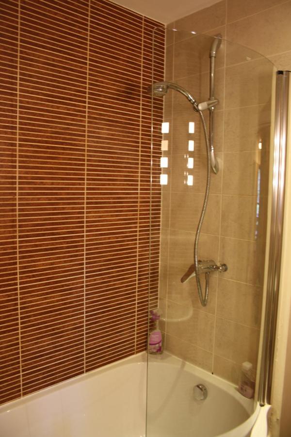 Canterbury Elms Court Apartment ห้อง รูปภาพ