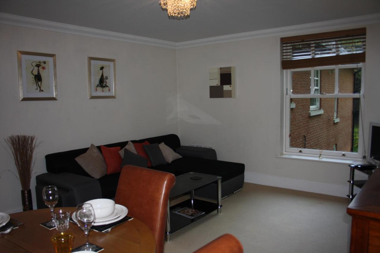Canterbury Elms Court Apartment ห้อง รูปภาพ