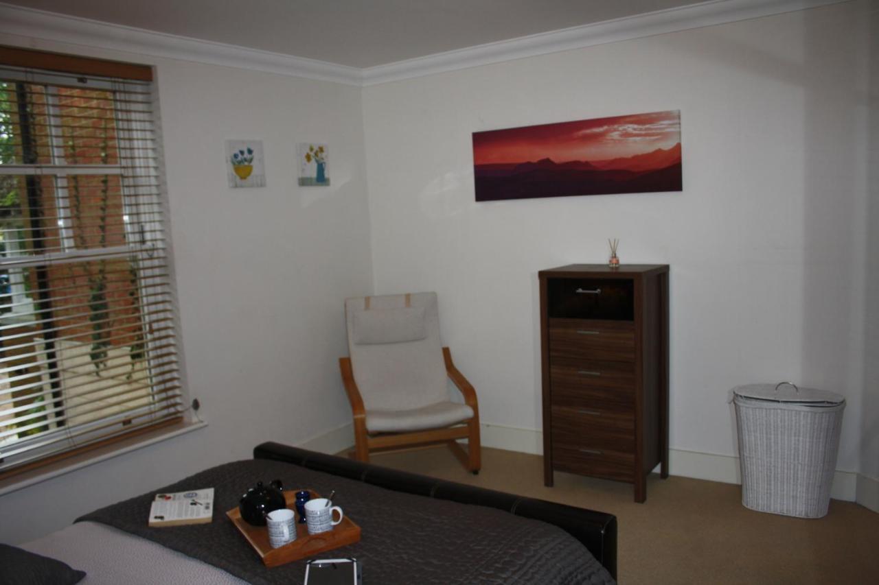 Canterbury Elms Court Apartment ห้อง รูปภาพ