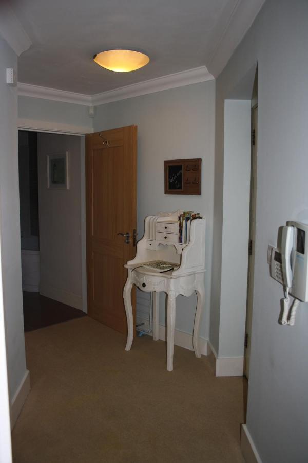 Canterbury Elms Court Apartment ห้อง รูปภาพ
